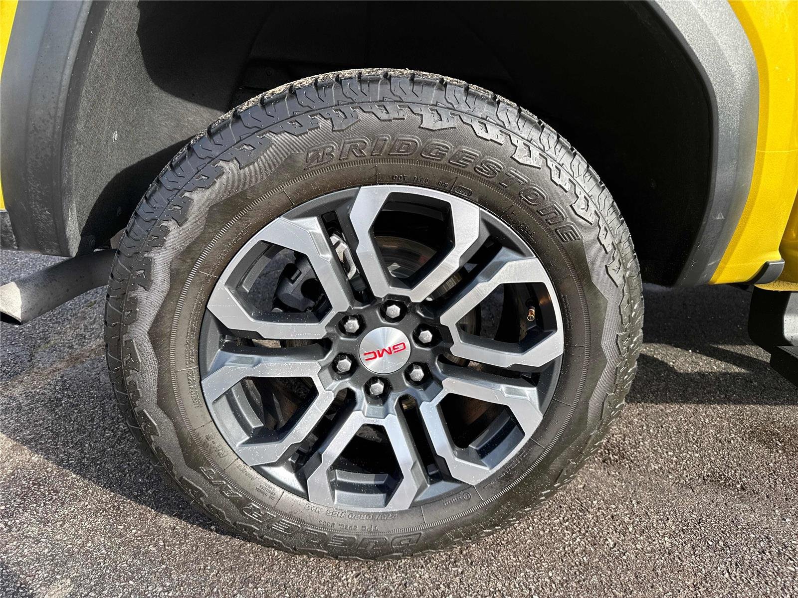 2024 GMC Canyon AT4 - Photo 30