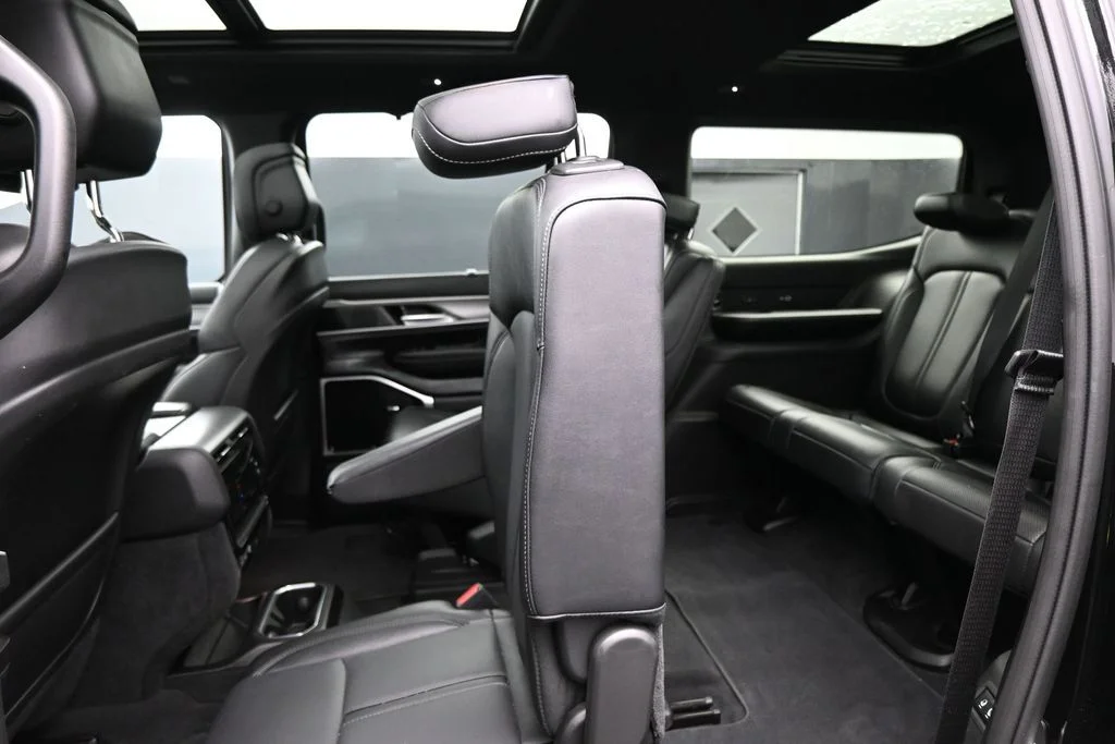 Used 2025 Black Jeep Series III image 29