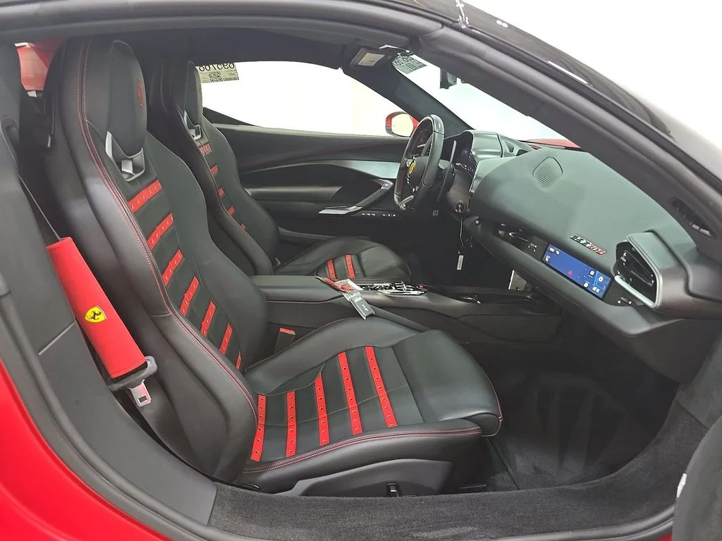 Used 2024 Rosso Ferrari F1-75 OPACO Ferrari  image 2