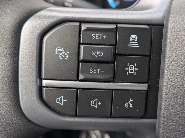 New 2026 Oxford White Ford Lariat® image 25