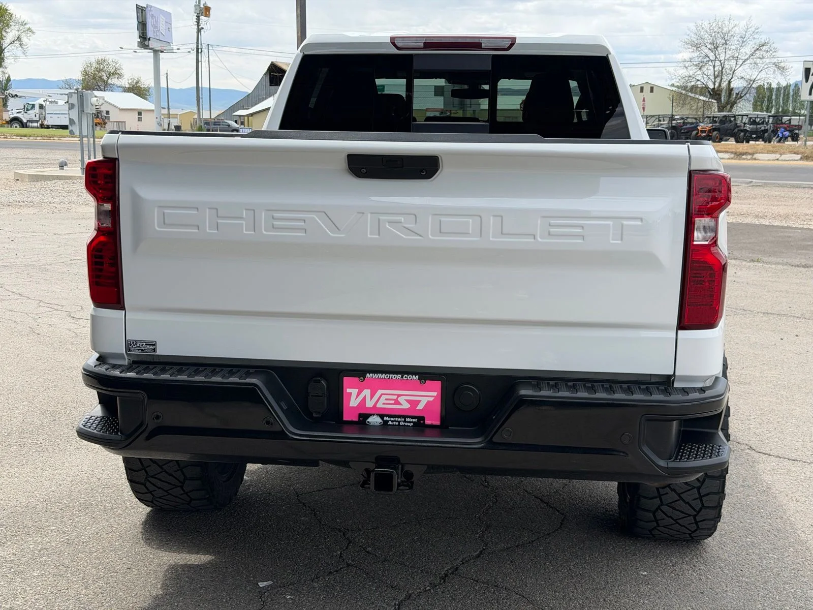 Used 2022 White Chevrolet LT image 8