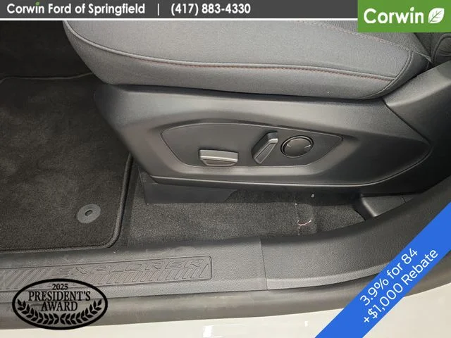 New 2026 Star White Metallic Tri-Coat Ford Active image 38