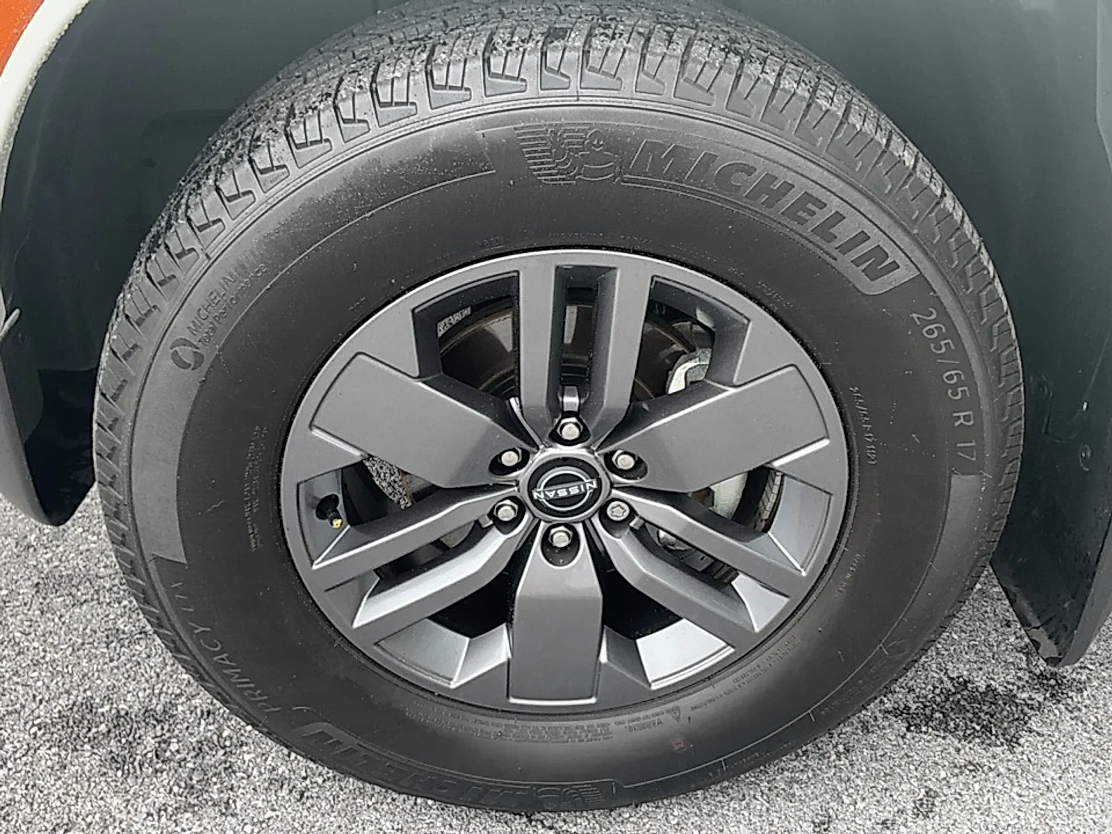 Used 2025  Nissan Crew Cab SV 4x2 image 5