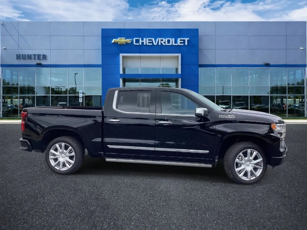 New 2026 Black Chevrolet High Country image 5