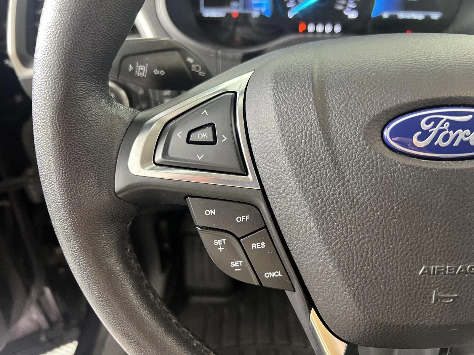 Used 2022 Agate Black Ford SEL image 14