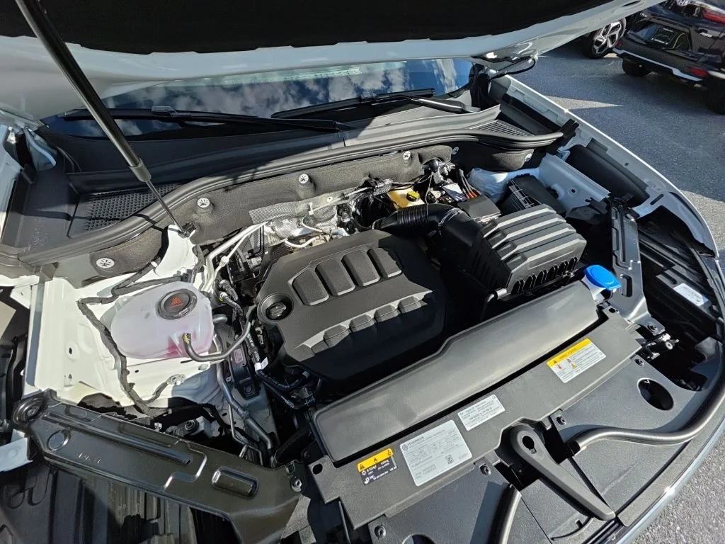 2026 Volkswagen Atlas Cross Sport SEL R-LINE - Photo 38
