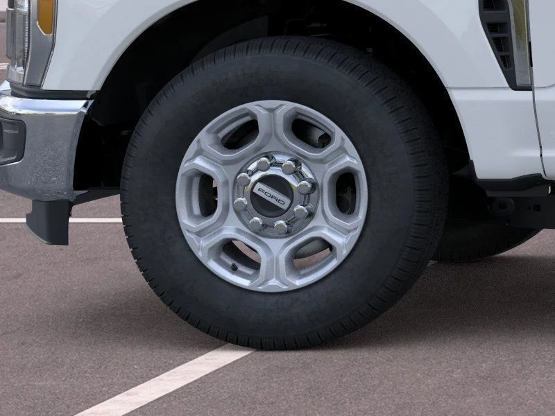 New 2026 Oxford White Ford XLT image 33