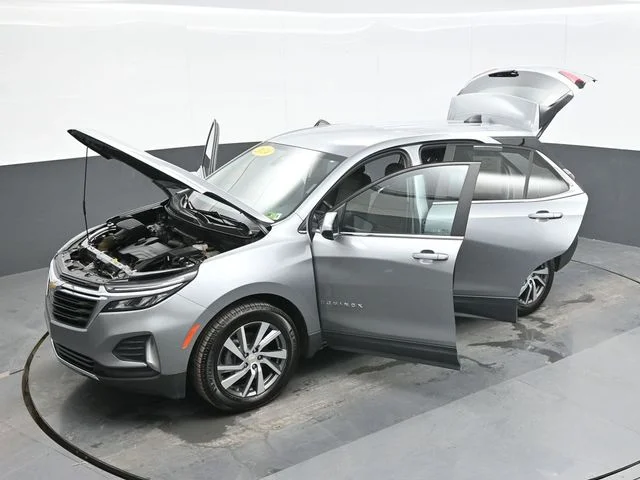 Used 2024 Gray Chevrolet LT image 28