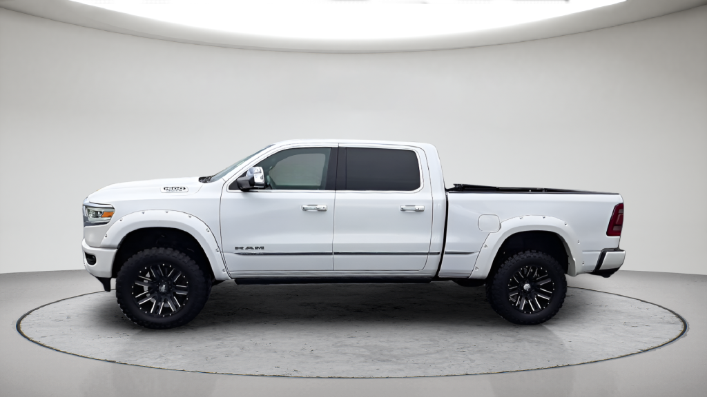 Used 2020 Off-white Ram Limited image 11