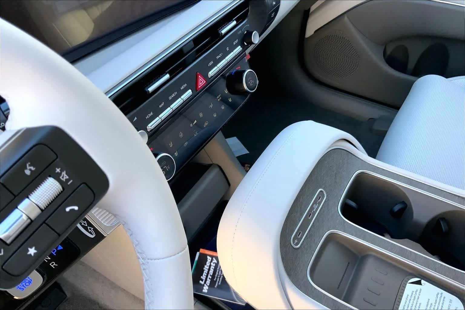 New 2026 Creamy White Pearl Hyundai SEL Premium 7P image 8