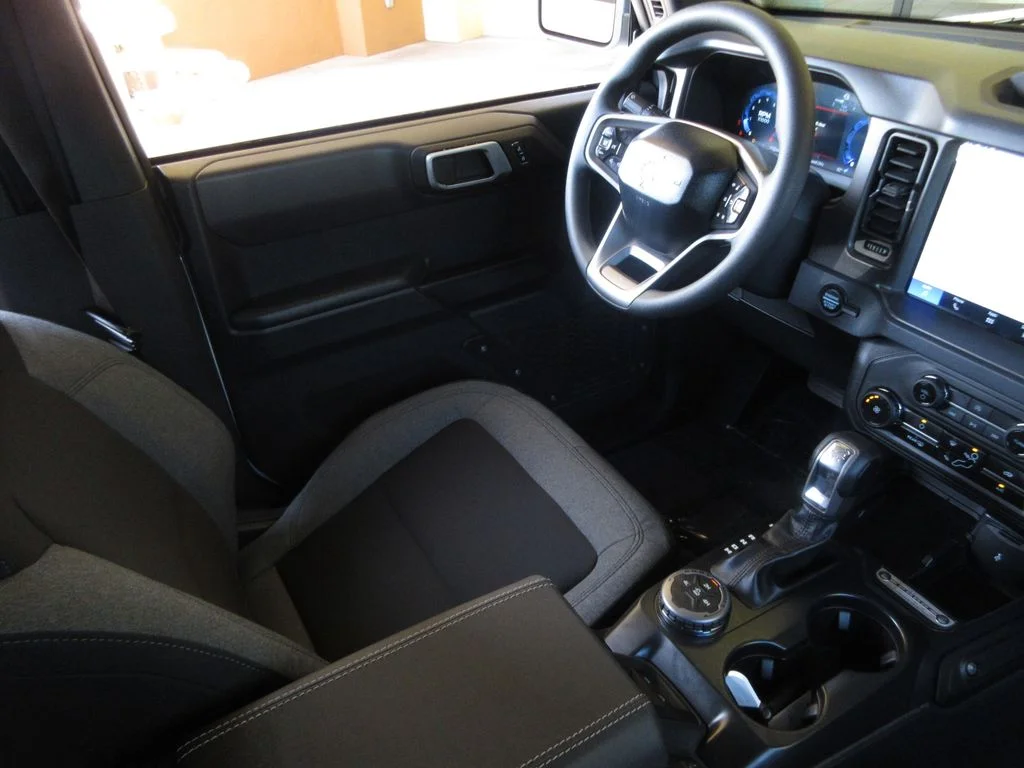 2025 Ford Bronco 4-Door Base - Photo 23