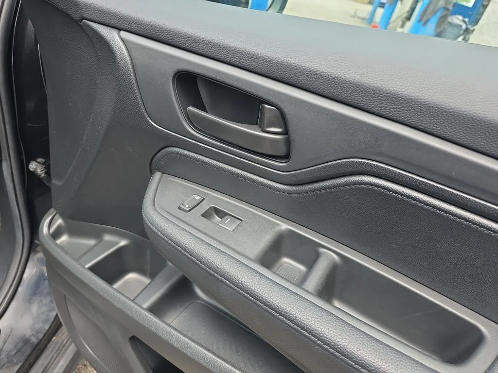 2024 Honda Odyssey EX-L - Photo 22