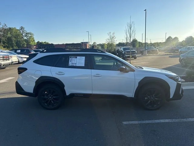 Used 2025 White Subaru Onyx Edition image 12