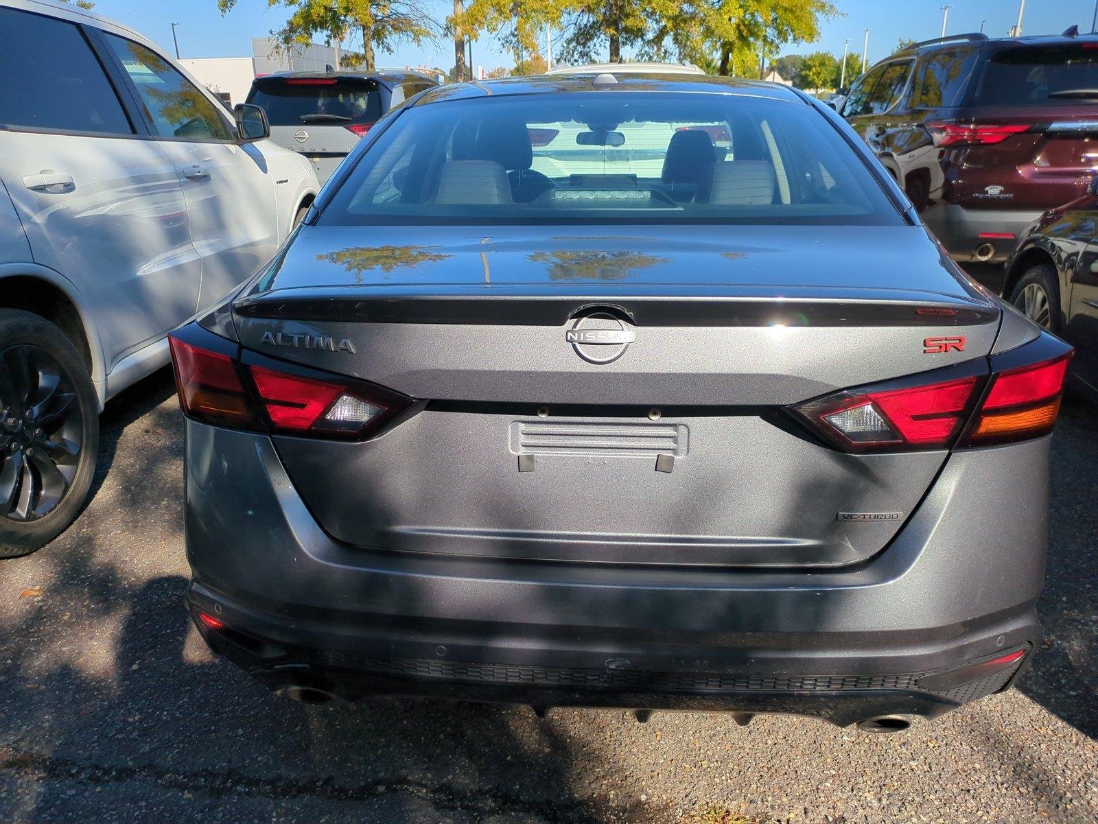 Used 2024 Gun Metallic Nissan 2.0 SR image 4