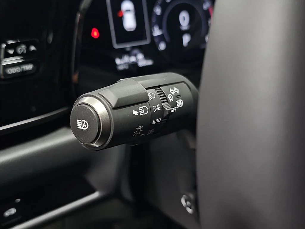 New 2026 Ultra White Lexus PREMIUM image 25