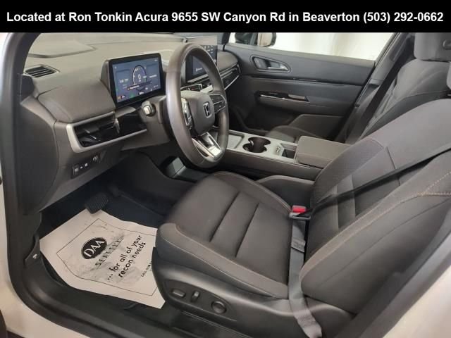 Used 2025 Snowfall Pearl Honda EX image 6