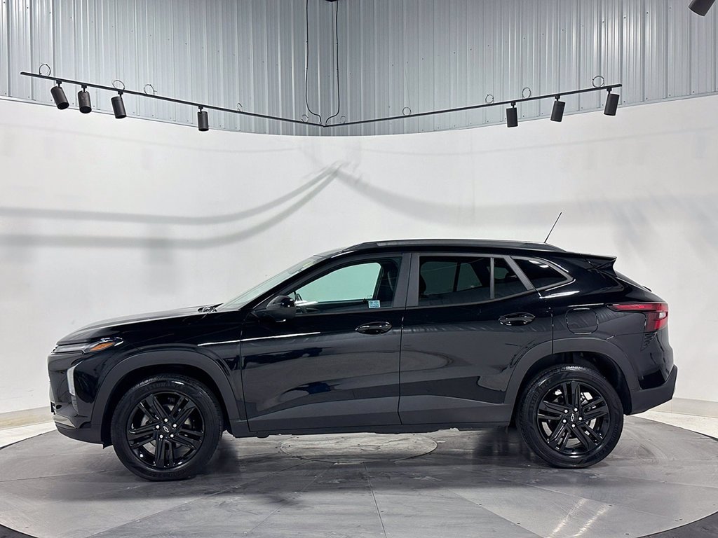 Used 2024 Black Chevrolet ACTIV image 16