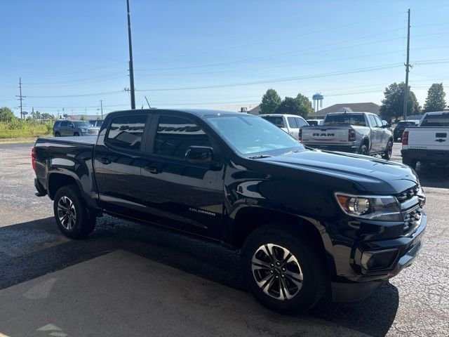 Used 2022 Black Chevrolet Z71 image 7