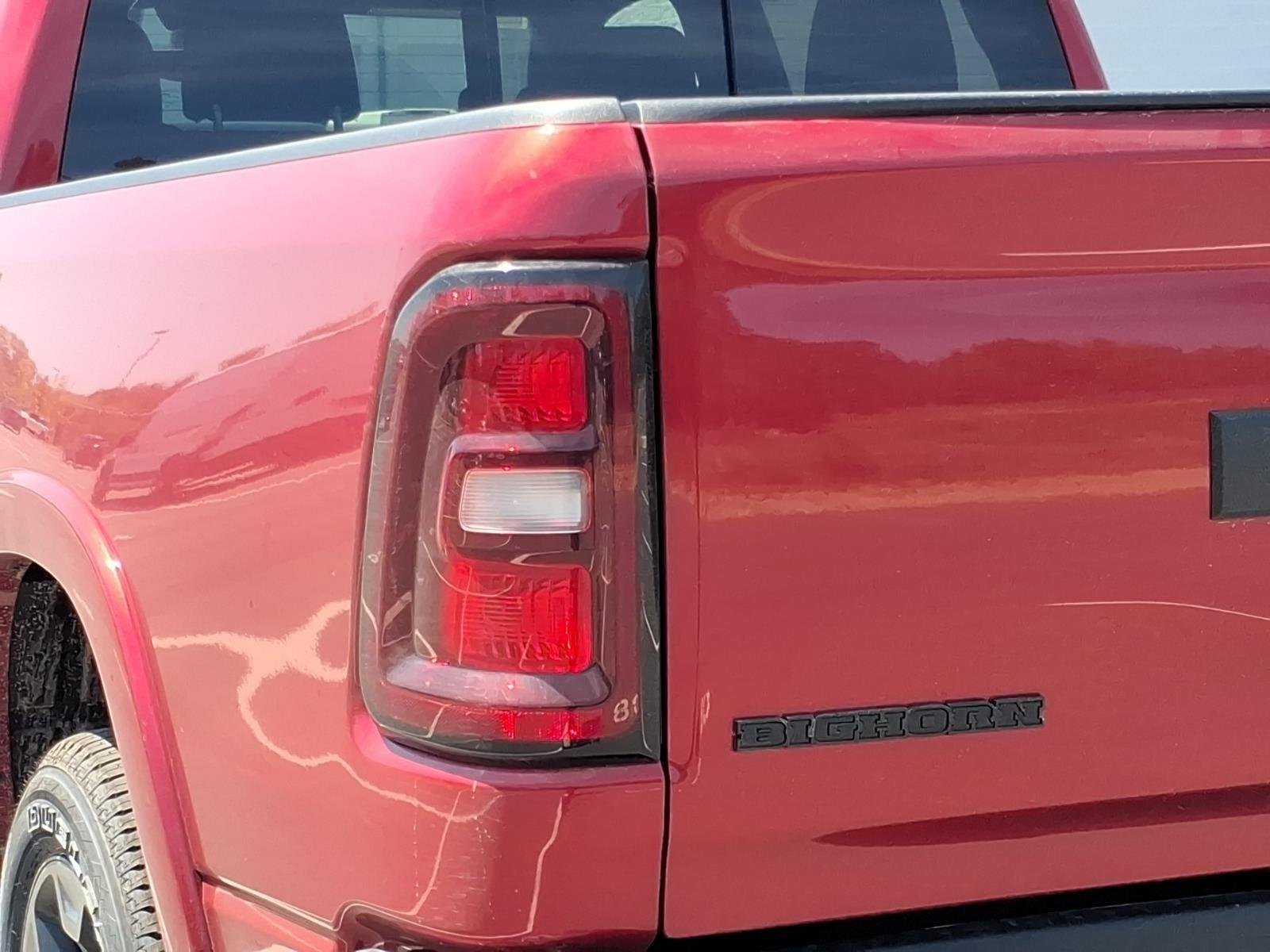 New 2026 Molten Red Pearl-Coat Exterior Paint RAM Big Horn image 17