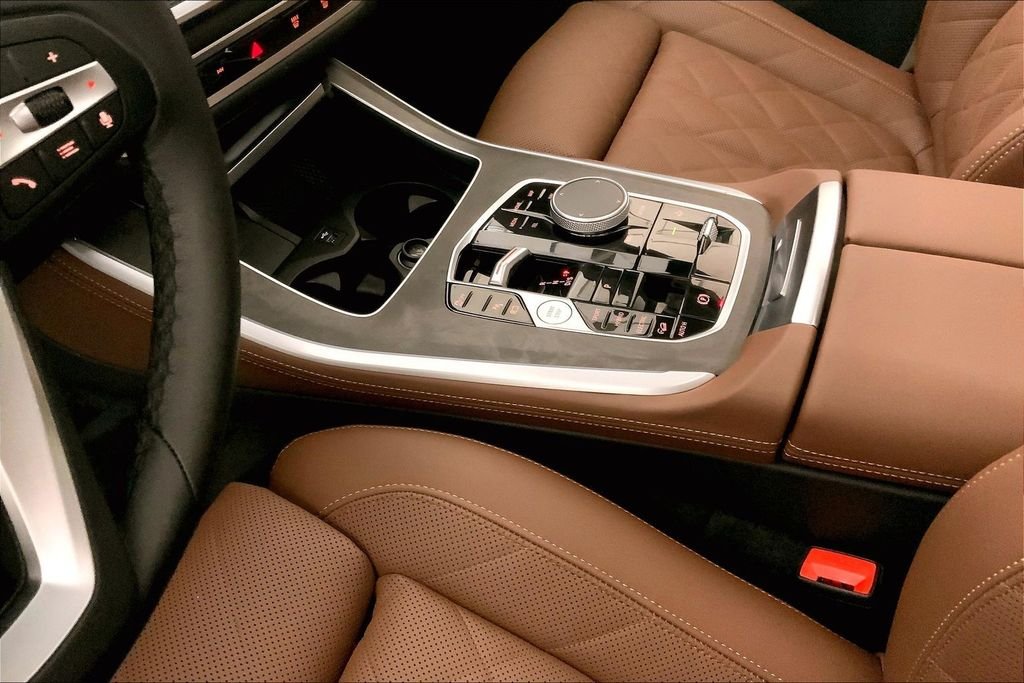 2026 BMW X5 50e - Photo 22