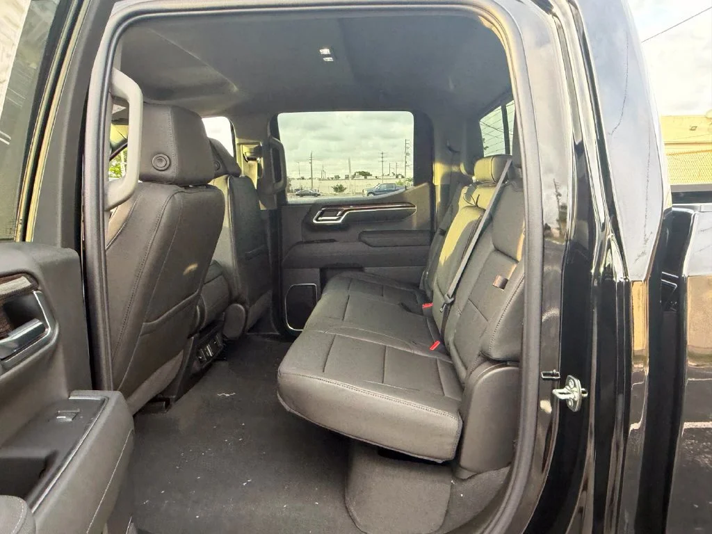 2026 Chevrolet Silverado 1500 LT - Photo 10