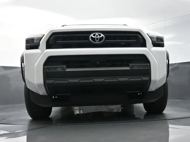 Used 2025 White Toyota SR5 image 41