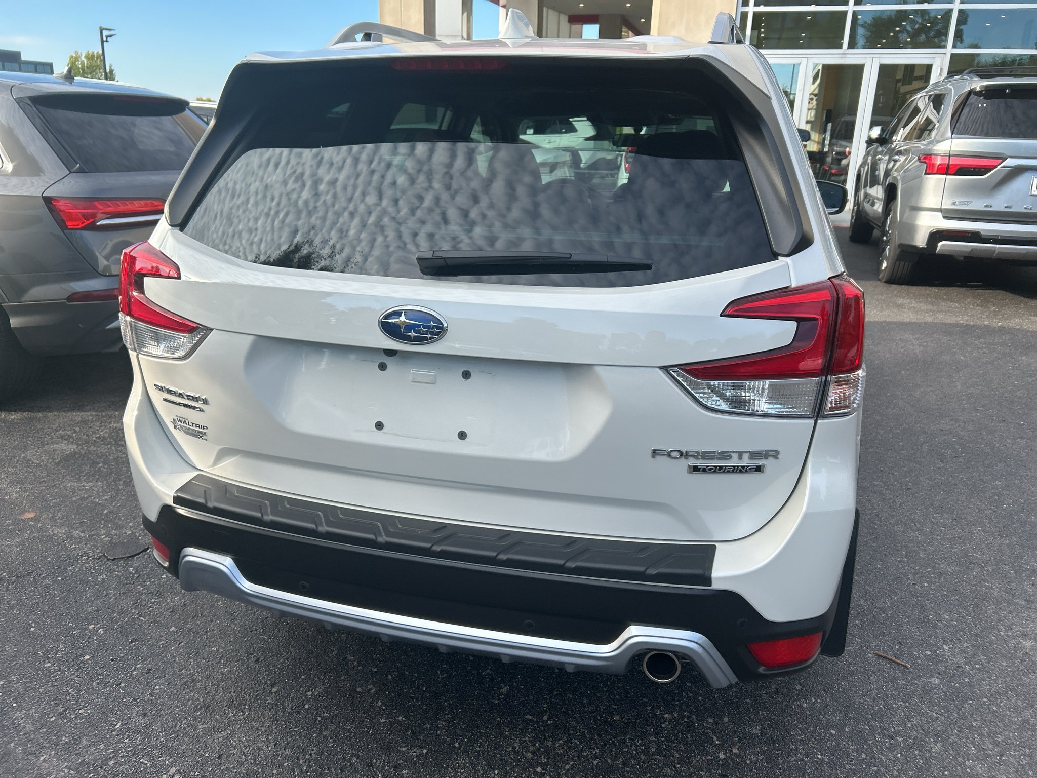 Used 2023 Crystal White Pearl Subaru Touring image 3