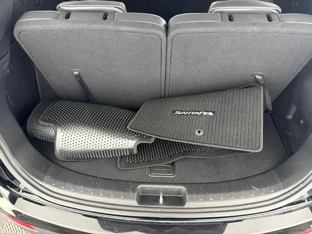 Used 2015 Black Hyundai GLS image 26