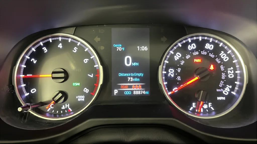 Used 2020 Green Toyota XLE image 24