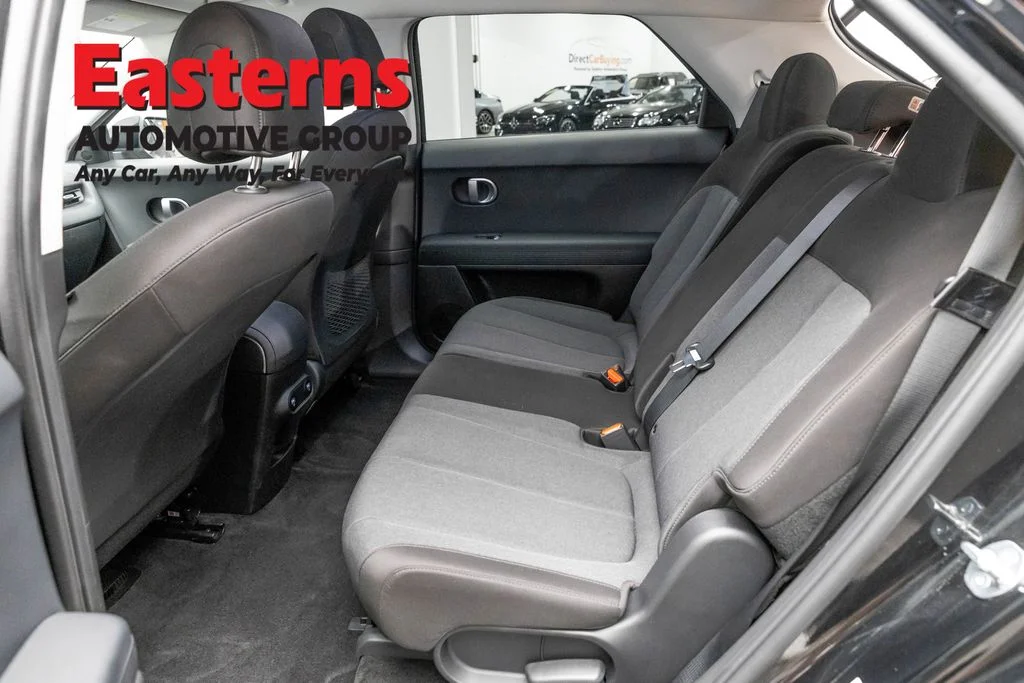 Used 2024 Black Hyundai SEL image 19