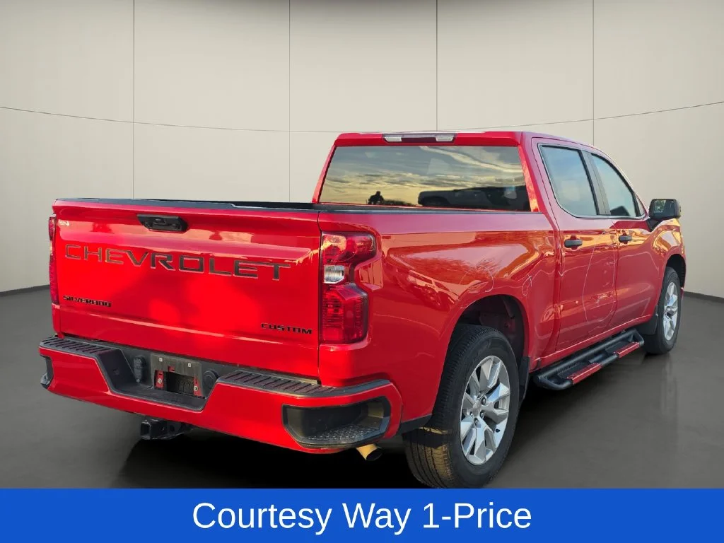 Used 2024 Red Chevrolet Custom image 9
