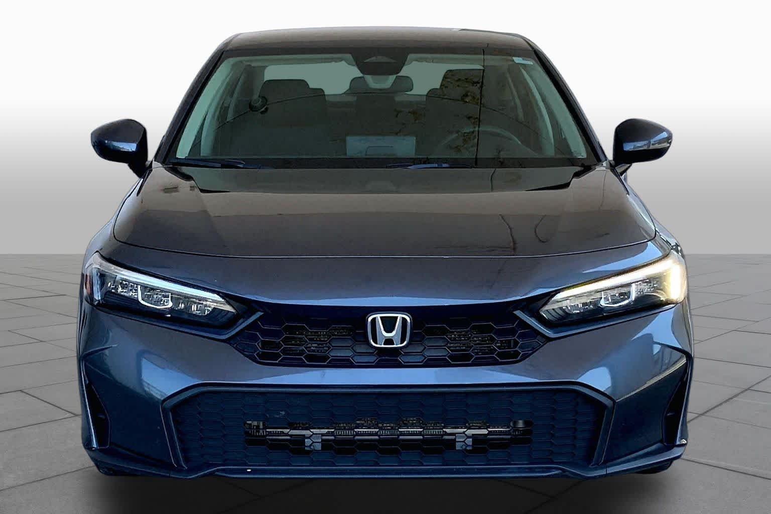 Used 2025 Meteorite Gray Metallic Honda LX image 4