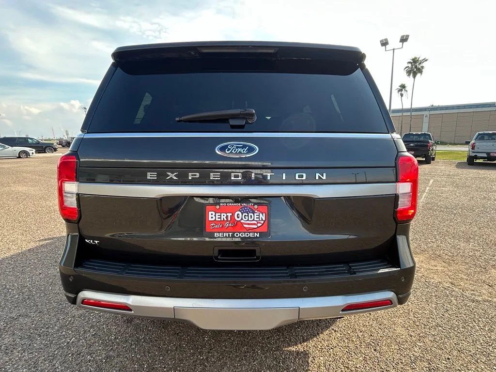 Used 2024 Gray Ford XLT image 5