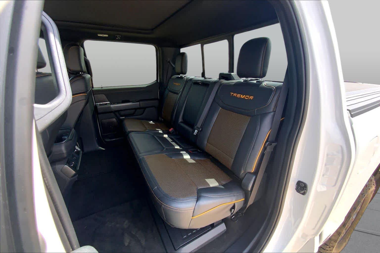 Used 2025 Oxford White Ford Tremor image 21