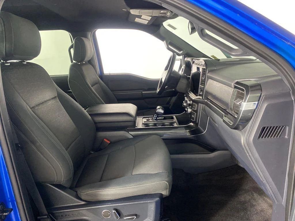 Used 2021 Blue Metallic Ford XLT image 27