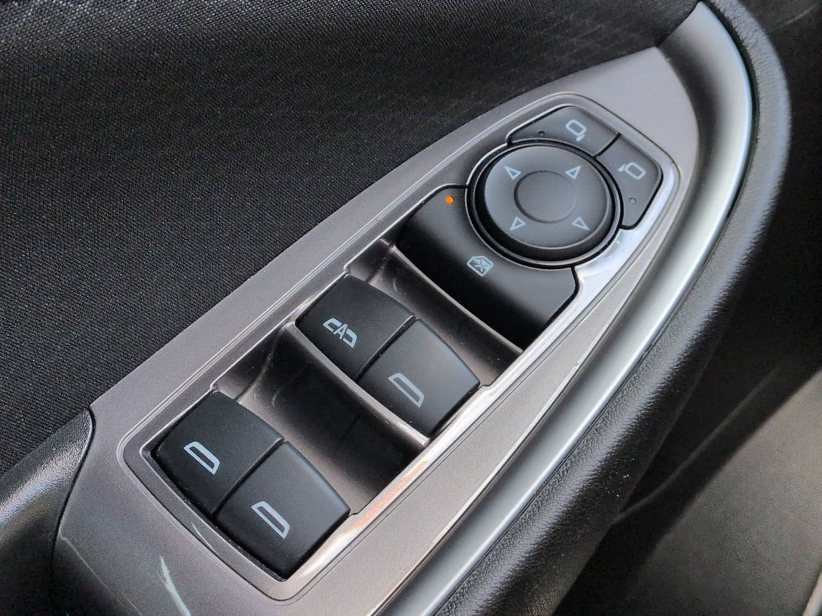 Used 2024 Sterling Gray Metallic Chevrolet LT image 26