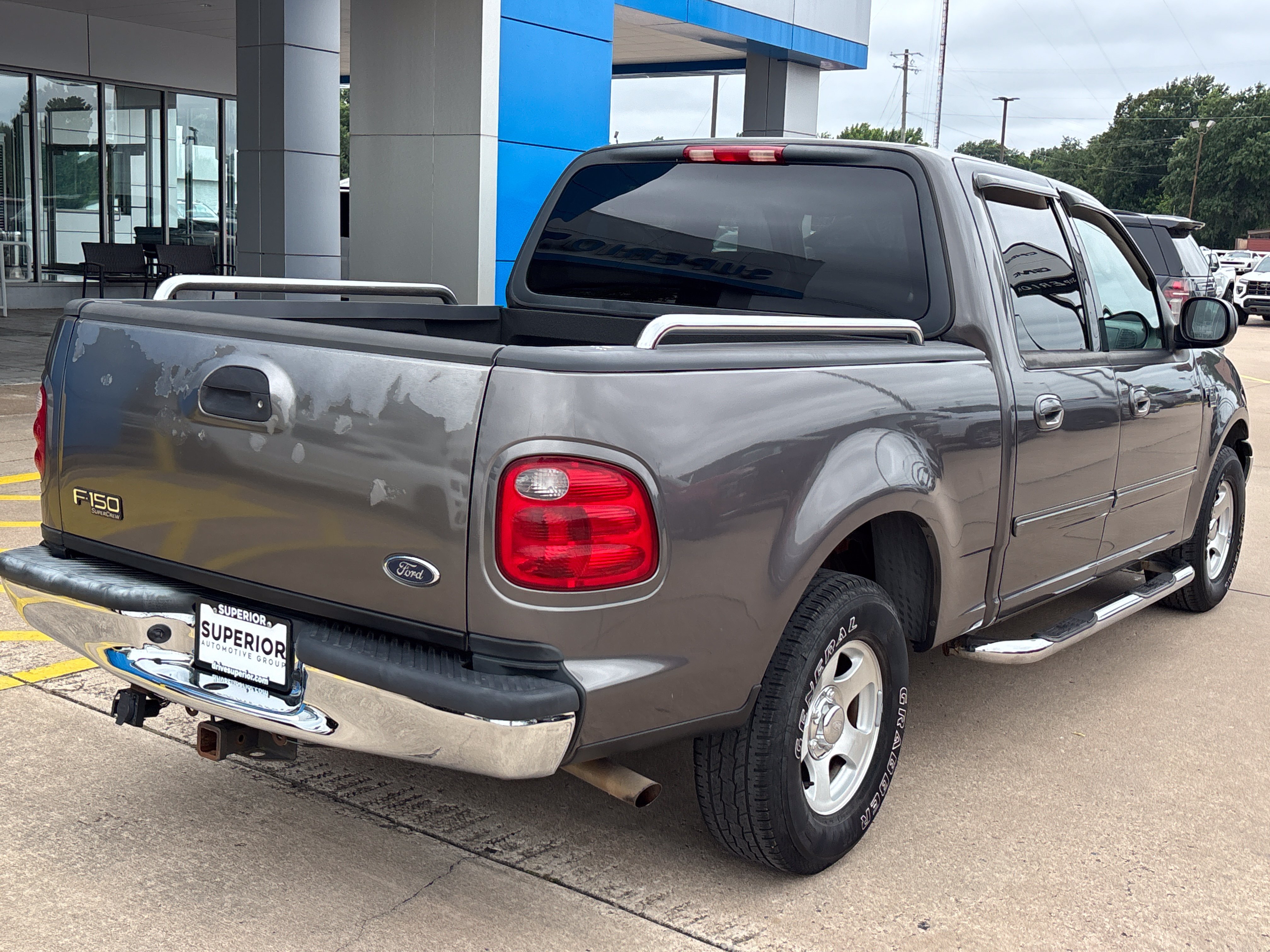 Used 2003 Gray Ford XLT image 3