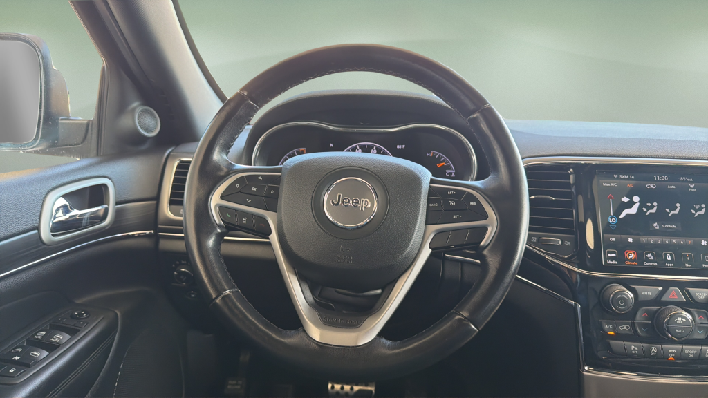 Used 2021 Red Jeep Limited image 9