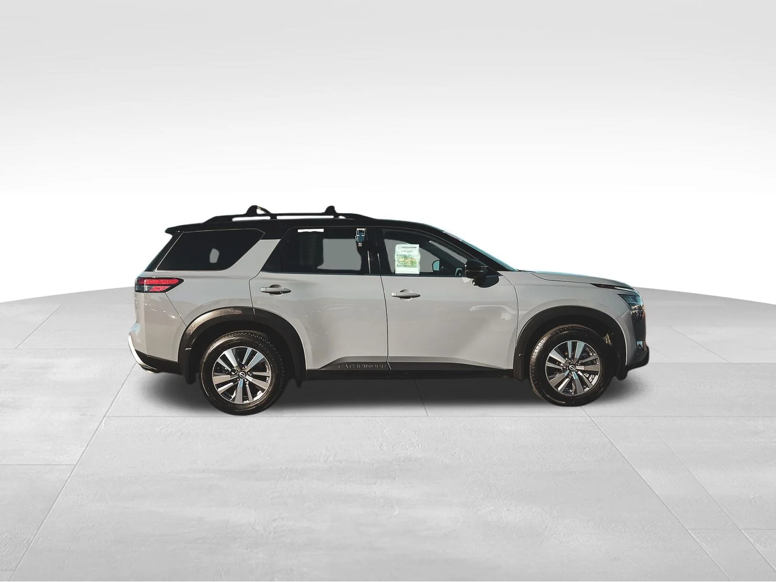 2022 Nissan Pathfinder SL - Photo 8