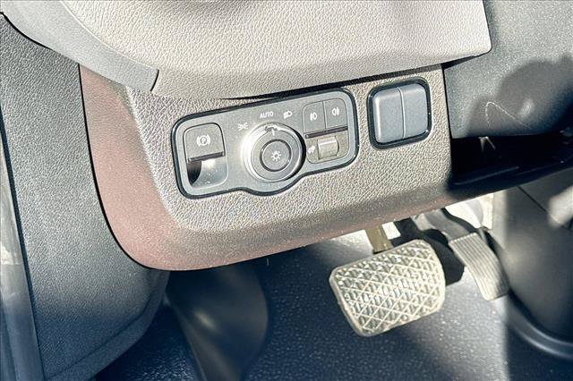 New 2026 Silver Gray Mercedes-Benz  image 37