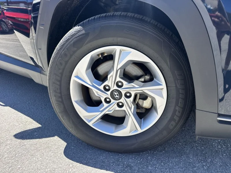 Used 2022 Intense Blue Hyundai SEL image 10