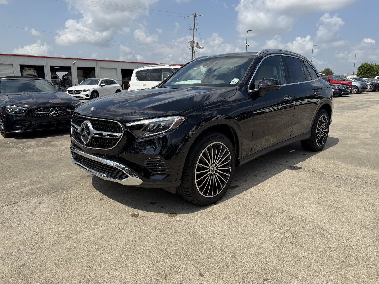 Certified Used 2026 Black Mercedes-Benz GLC 300 image 3