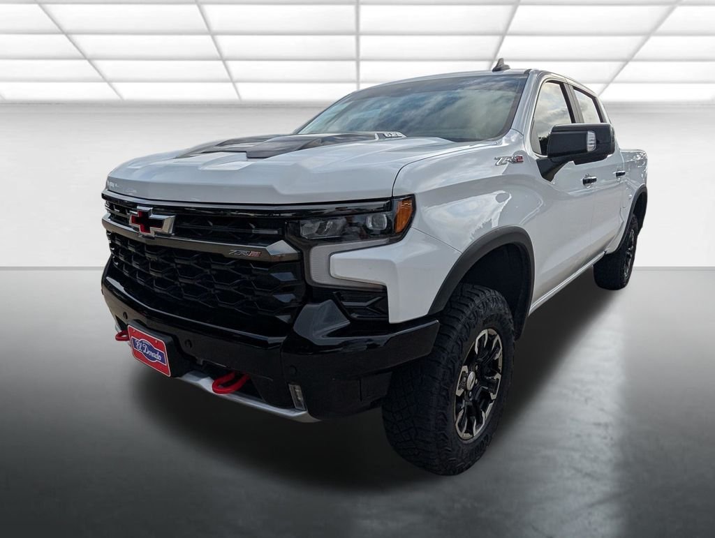 Used 2025 White Chevrolet ZR2 image 30