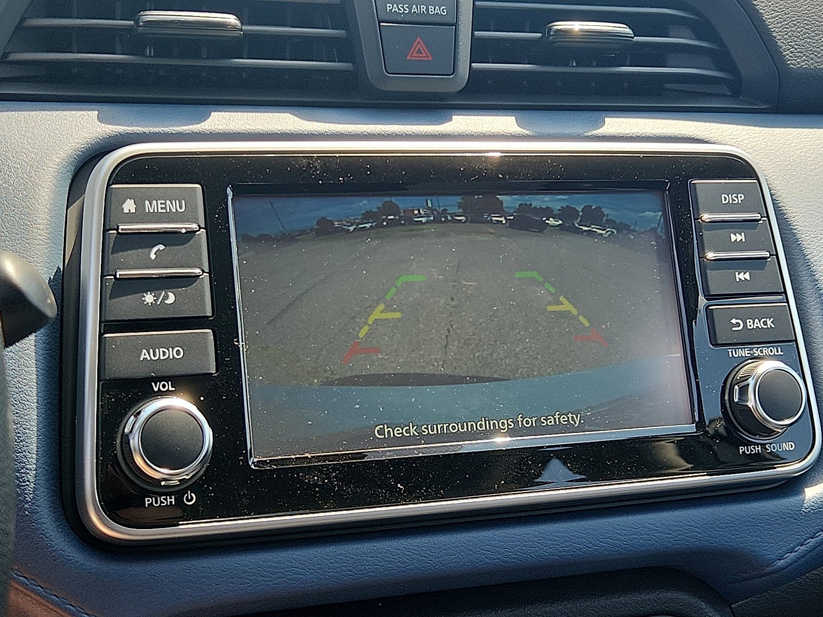 2025 Nissan Versa Sedan SV - Photo 12