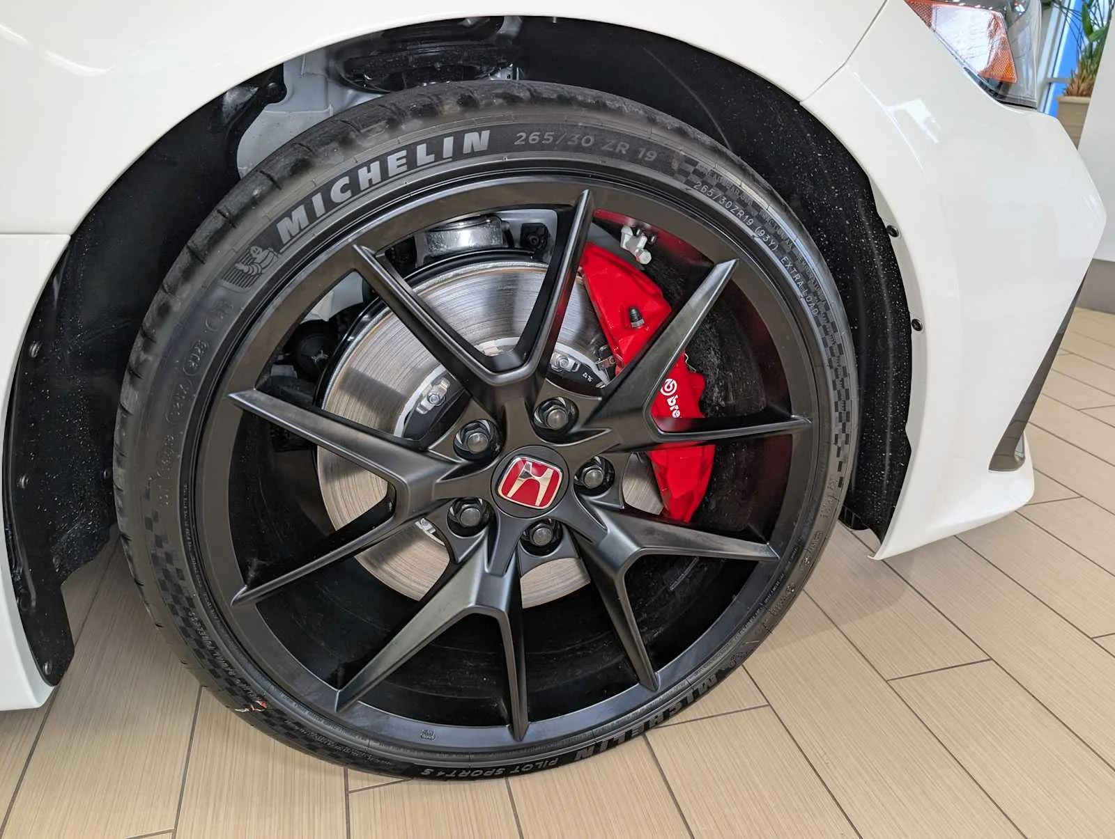 New 2026 Championship White Honda Type R image 3