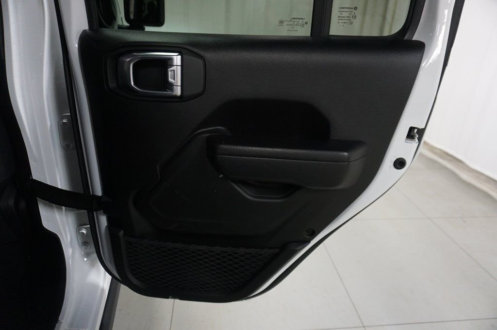 2024 Jeep Wrangler 4-Door Rubicon - Photo 37