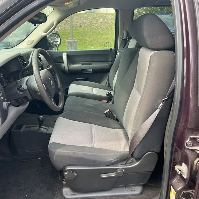 Used 2008 Red Chevrolet LS image 15