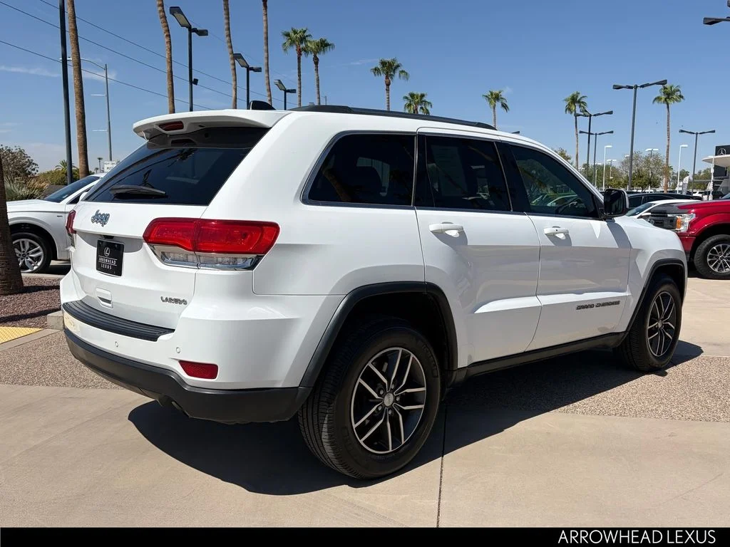 Used 2018 White Jeep Laredo E image 6