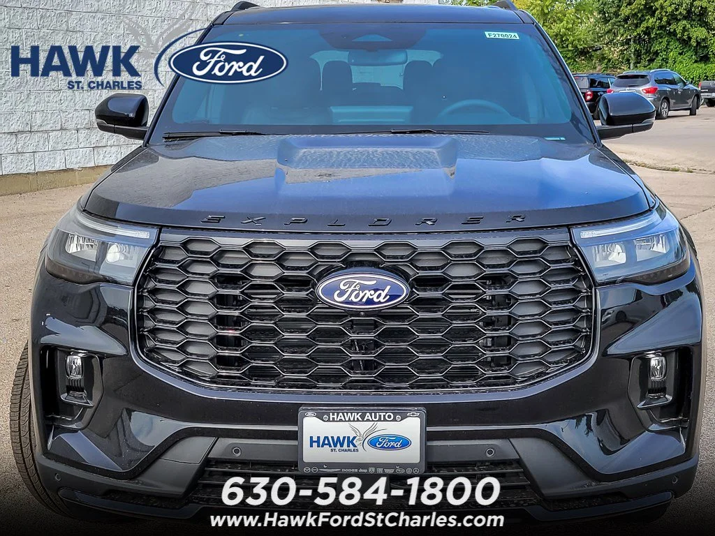 New 2027 Agate Black Metallic Ford 4DR 4WD ST-LINE image 3