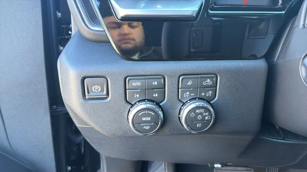 2026 GMC Sierra 1500 SLT - Photo 17